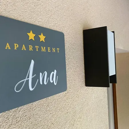 Apartmaji Sofija&ana アパート